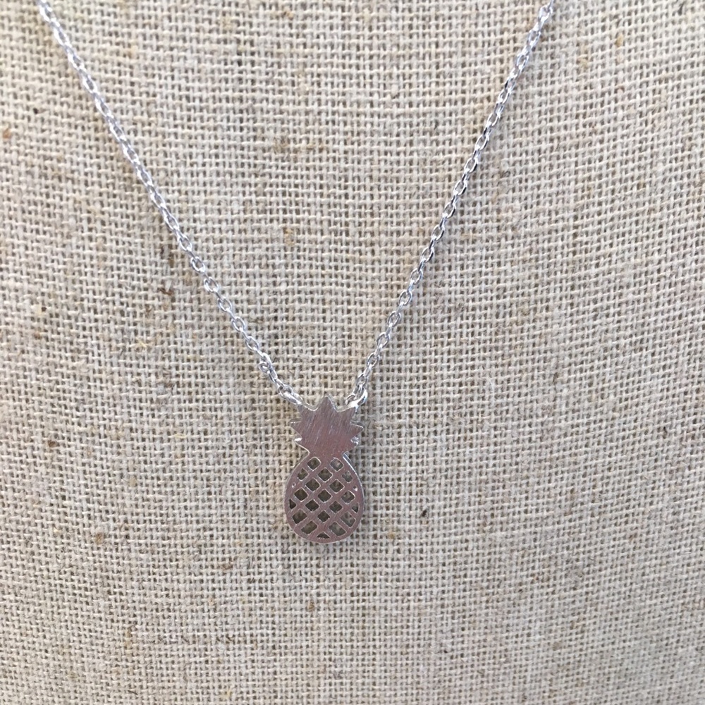 Pineapple Necklace - Picture 2 of 3